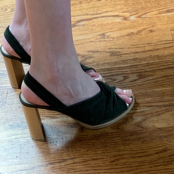 💥COS Suede Sandal💥 SOLD - Picture 3 of 8